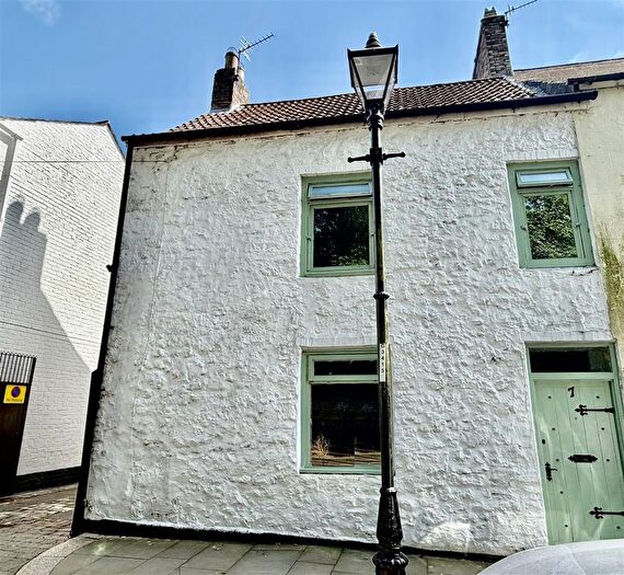 2 Bedroom Property To Rent In Church Street, Houghton Le Spring, DH4