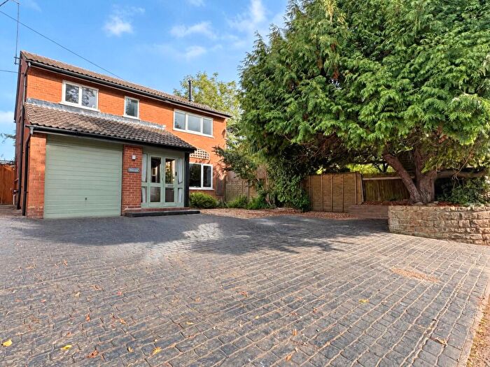 4 Bedroom Detached House For Sale In Main Street, Watford, Northamptonshire, NN6