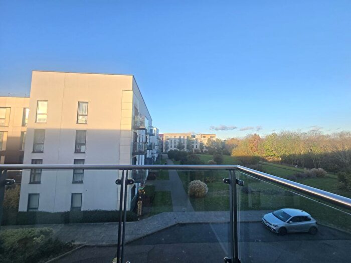 2 Bedroom Flat To Rent In Faraday House, Enfield, EN3
