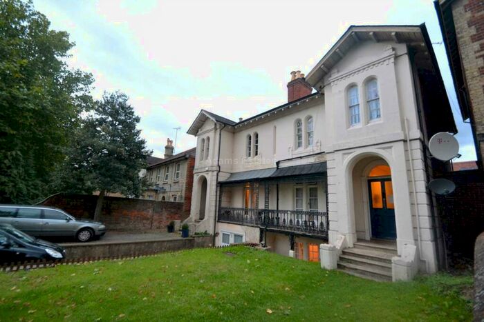 1 Bedroom Flat To Rent In London Road, Reading, RG1