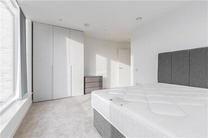 3 Bedroom Flat To Rent In The Penthouse, Hand Axe Yard, Kings Cross, London, WC1X