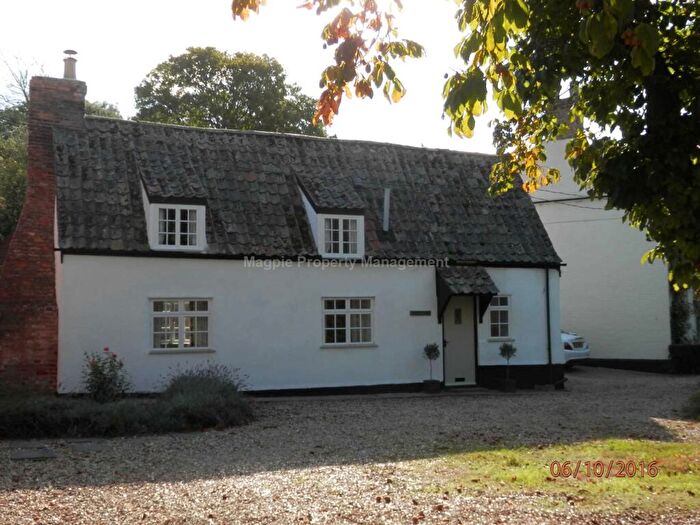 2 Bedroom Cottage To Rent In Yelling, PE19