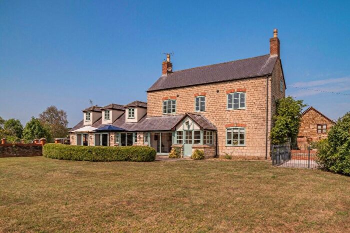 4 Bedroom Detached House For Sale In Breadstone, Berkley, GL13