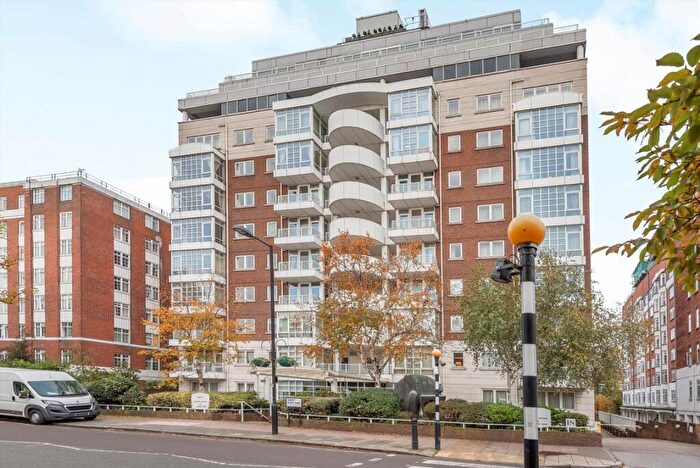 2 Bedroom Flat For Sale In Abbey Road, St John's Wood, NW8