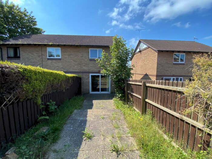 2 Bedroom End Of Terrace House For Sale In Capel Drive, Felixstowe, IP11
