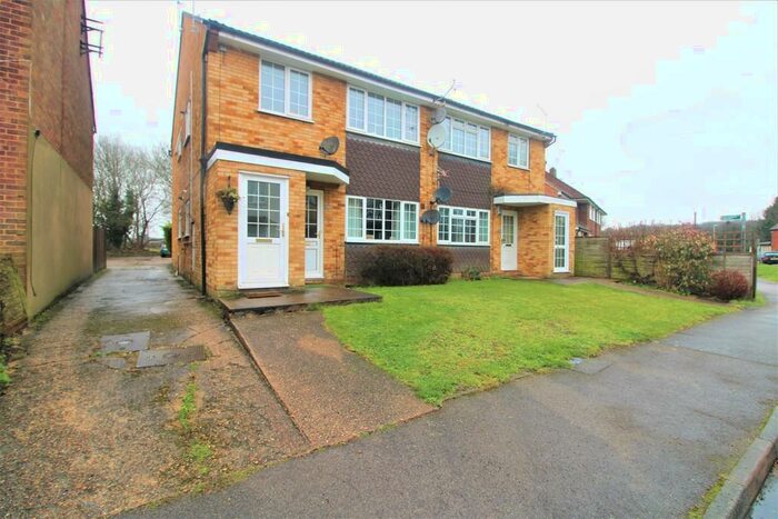 2 Bedroom Apartment To Rent In Blackhorse Lane, South Mimms, EN6