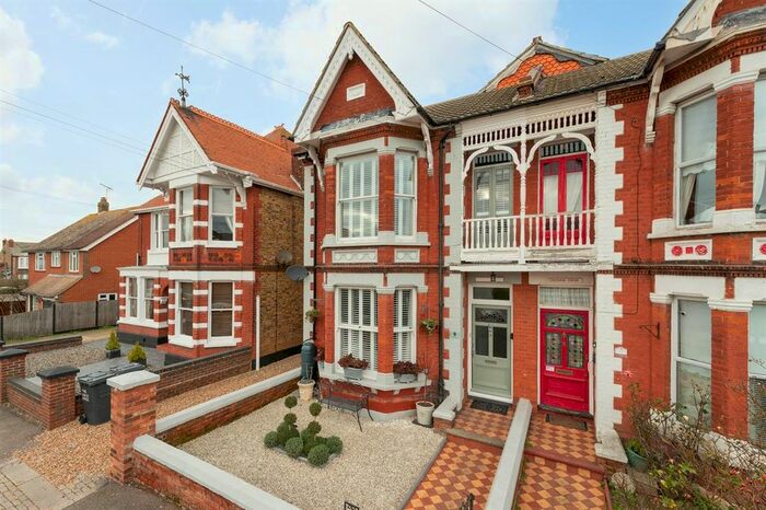 4 Bedroom Semi-Detached House For Sale In Cecil Park, Herne Bay, CT6