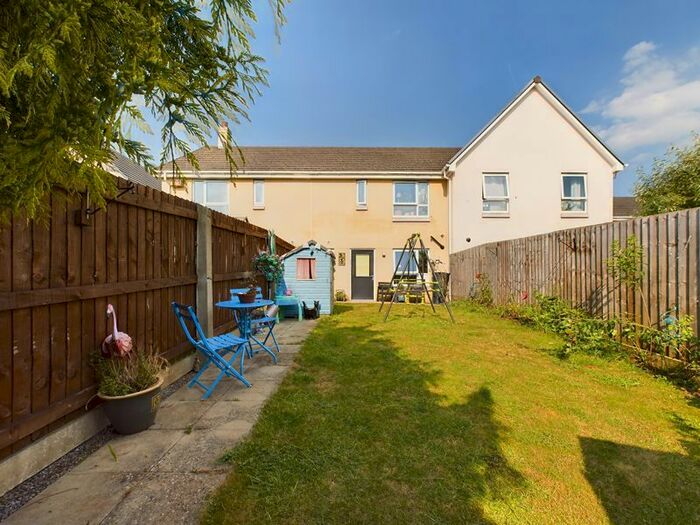 2 Bedroom Terraced House For Sale In Target Close, Stroud, GL5