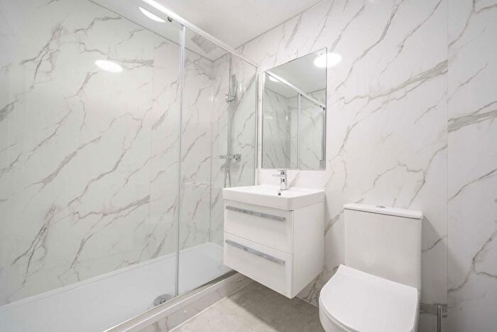 2 Bedroom Flat For Sale In Normandy Place, Bourbon Lane, London, W12