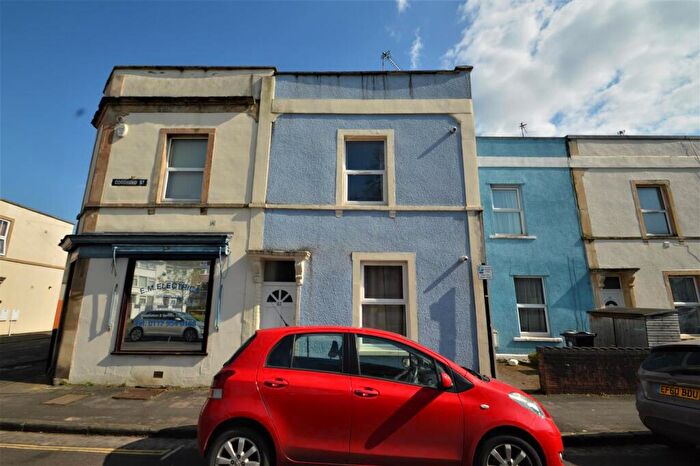 4 Bedroom House To Rent In Goodhind Street, Bristol, BS5
