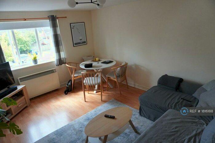 2 Bedroom Flat To Rent In Crompton Street, Chelmsford, CM1