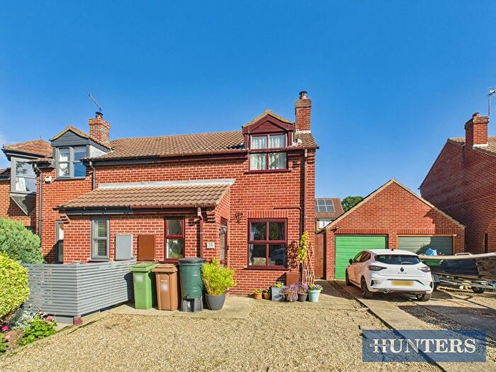2 Bedroom Semi-Detached House For Sale In Maple Walk, Brandesburton, Driffield, YO25