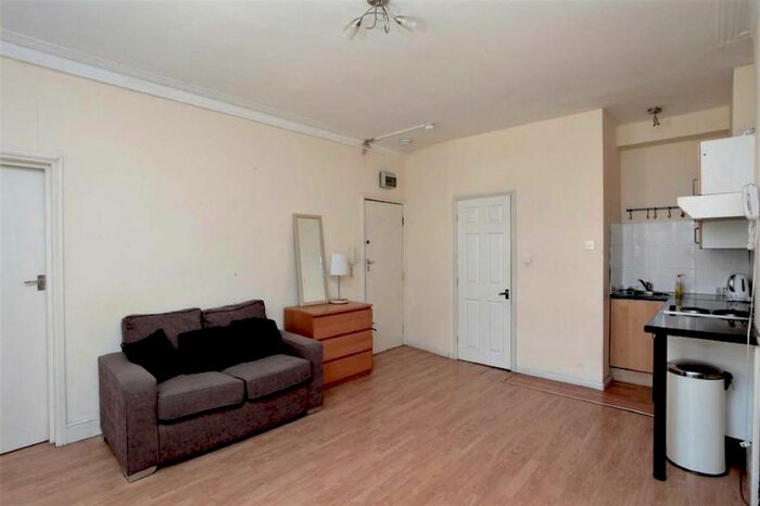 1 Bedroom Flat To Rent In Glenilla Road, Belsize Park, London, NW3