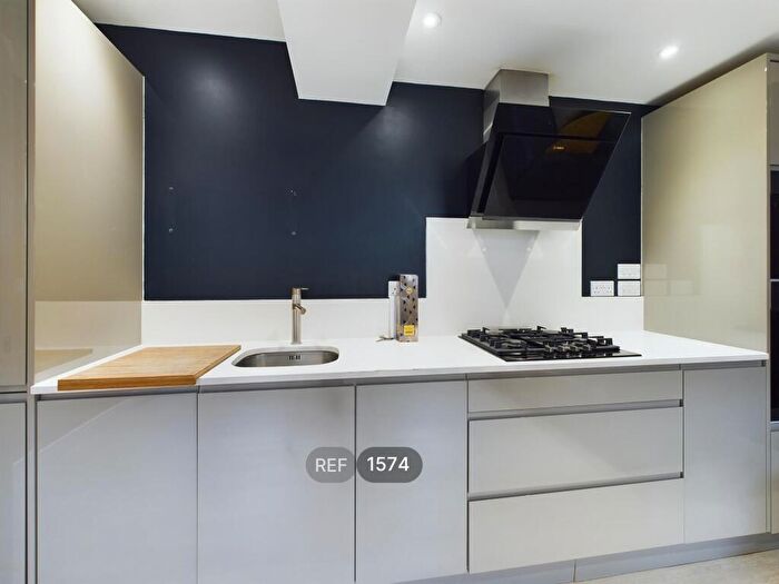 1 Bedroom Apartment To Rent In Oldroyd House, Old School, HU5