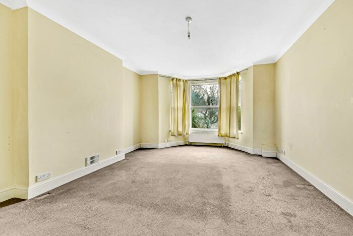 1 Bedroom Flat To Rent In Heathfield Road, Croydon, CR0