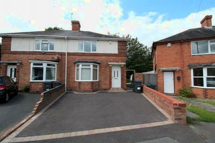 3 Bedroom Semi-Detached House To Rent In Hazelville Grove, Birmingham, West Midlands, B28