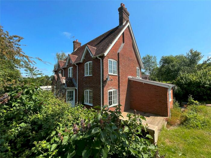 3 Bedroom Semi-Detached House To Rent In Hale, Fordingbridge, Hampshire, SP6