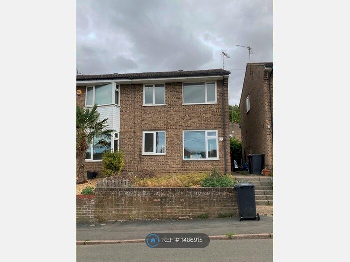 3 Bedroom Semi-Detached House To Rent In South Grove, Wymington, Rushden, NN10