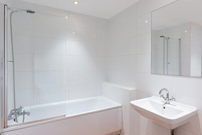 1 Bedroom Flat To Rent In Vida House, Trundleys Road, Deptford, SE8
