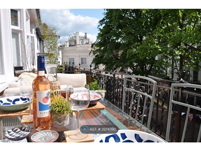 1 Bedroom Flat To Rent In The Pantiles, Tunbridge Wells, TN2