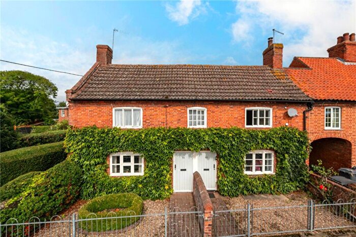 3 Bedroom Semi-Detached House For Sale In High Street, Bassingham, Lincoln, Lincolnshire, LN5