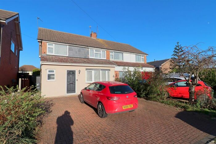 3 Bedroom Semi-Detached House To Rent In Brunel Road, Braintree, CM7
