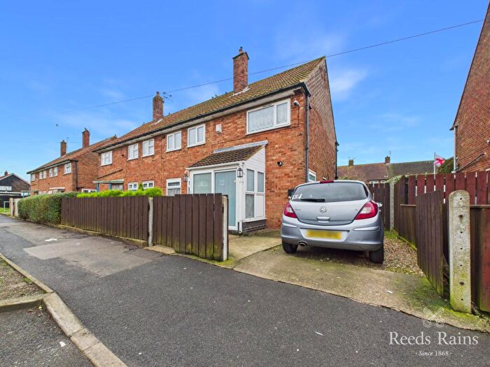4 Bedroom Semi-Detached House For Sale In Bradford Avenue, Hull, East Riding Of Yorkshire, HU9
