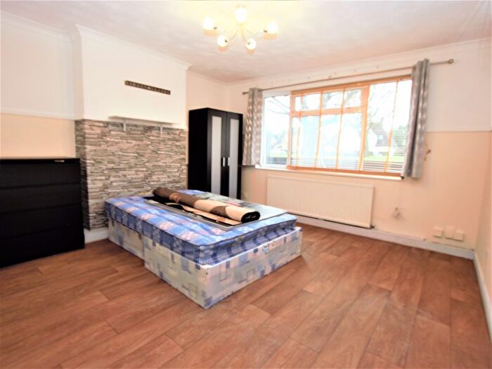 4 Bedroom Property To Rent In Sweet Briar Green, London, N9
