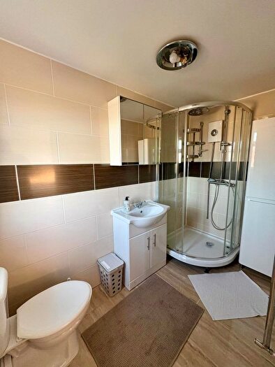 Studio To Rent In Westerham Avenue, London, N9