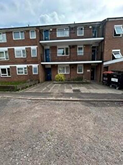 1 Bedroom Flat To Rent In Vyner Court, Hackney, London, E5