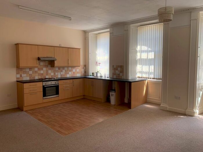 1 Bedroom Flat To Rent In High Street, Haverfordwest, SA61