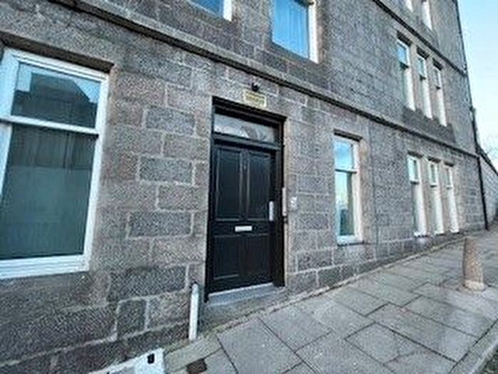 2 Bedroom Flat To Rent In Castlehill, City Centre, Aberdeen, AB11