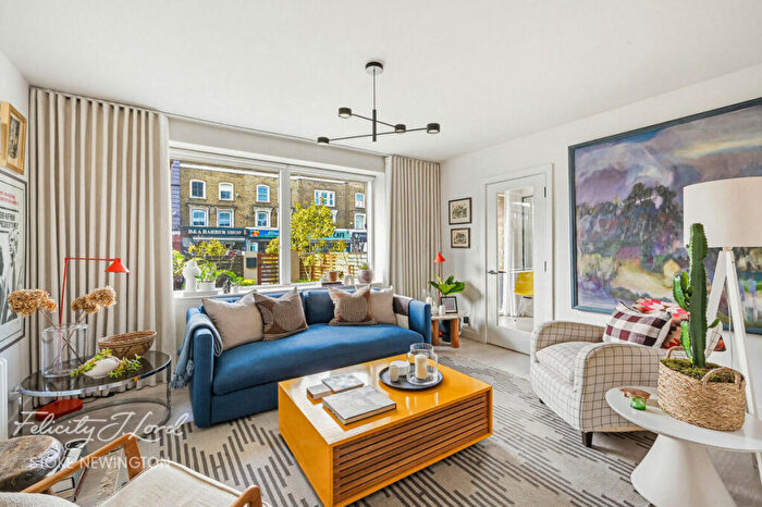 4 Bedroom Terraced House For Sale In Green Lanes, London, N4