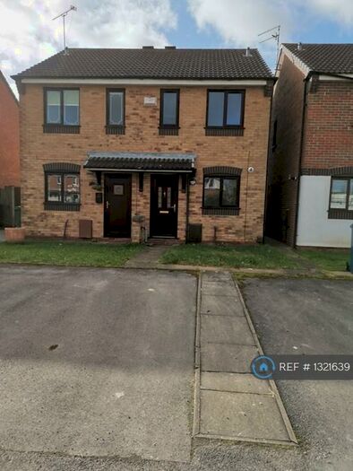 2 Bedroom Semi-Detached House To Rent In Globe Avenue, Stafford, ST17