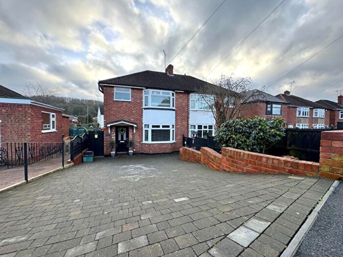 3 Bedroom Semi Detached House For Sale In Malvern Avenue, Burton-on-Trent, DE15