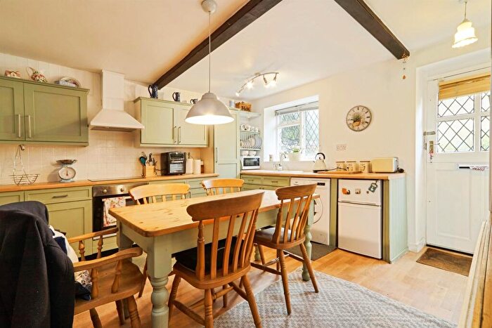 2 Bedroom Terraced House For Sale In West End Road, Calverley, Pudsey, LS28