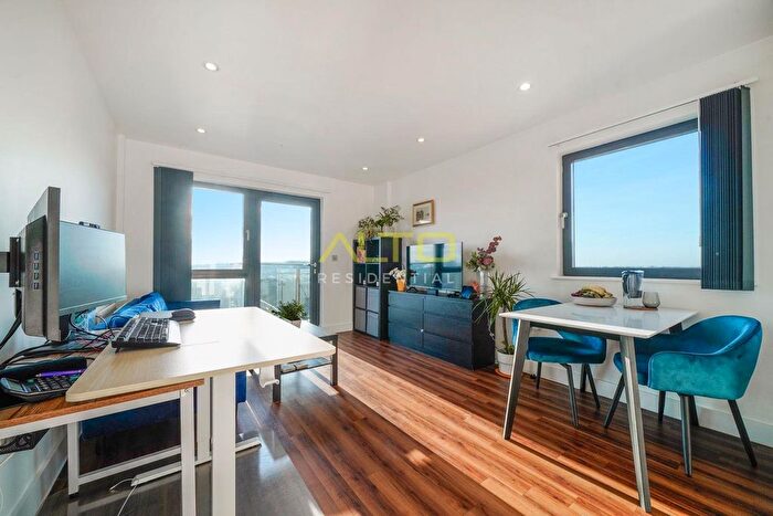 2 Bedroom Flat To Rent In Atlip Road, Wembley, Middlesex, HA0