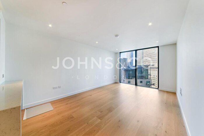 1 Bedroom Apartment For Sale In South Quay Plaza Tower, Canary Wharf, London, E14