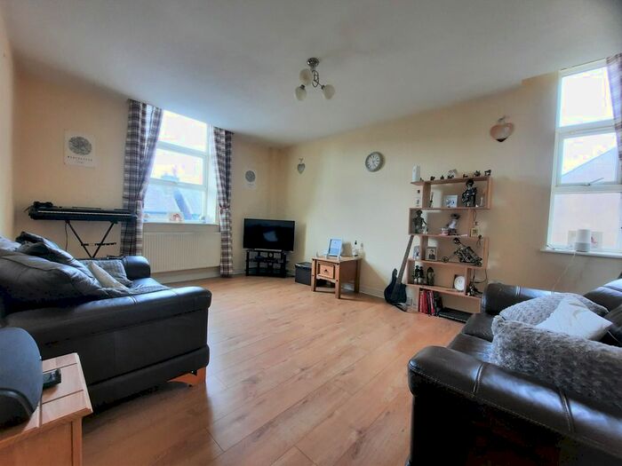 2 Bedroom Flat To Rent In Market Street, Whitworth, Rochdale, OL12