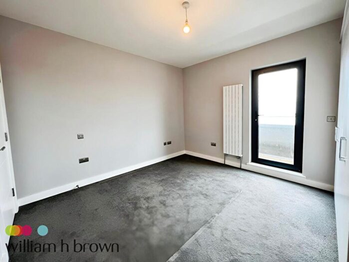 2 Bedroom Apartment To Rent In Victoria Avenue, Southend-On-Sea, SS2