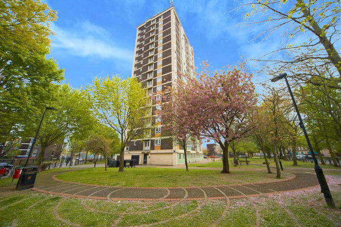 1 Bedroom Flat To Rent In Kenneth Robins House, Northumberland Park, N17