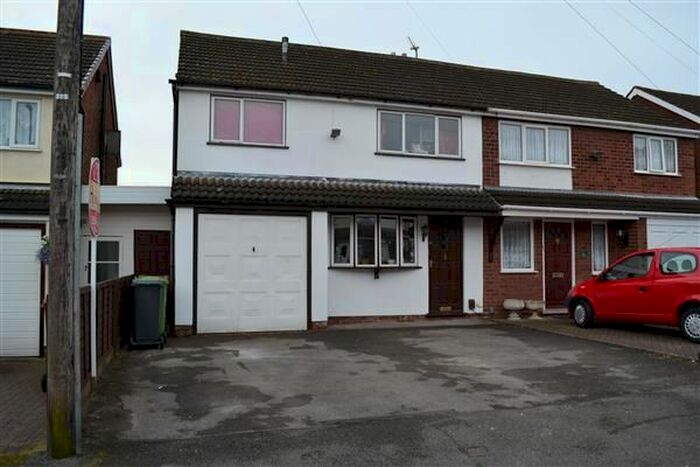 3 Bedroom Semi-Detached House To Rent In Kinross Crescent, Great Barr, Birmingham, B43