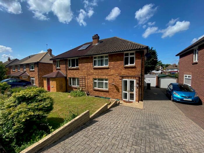 3 Bedroom Semi-Detached House To Rent In Warren Road, Orpington, BR6