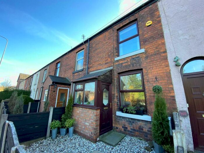 2 Bedroom Terraced House To Rent In Buxton Road, Newtown Disley, Stockport, SK12