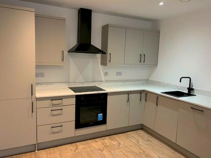 2 Bedroom Flat To Rent In Queen Street, Sheffield, S1
