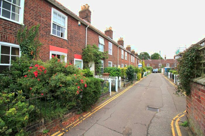 2 Bedroom End Of Terrace House To Rent In Jubilee Terrace, Norwich, NR1