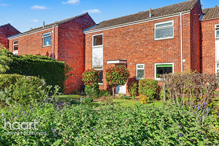 3 Bedroom Terraced House For Sale In The Sewells, Bury St Edmunds, IP33