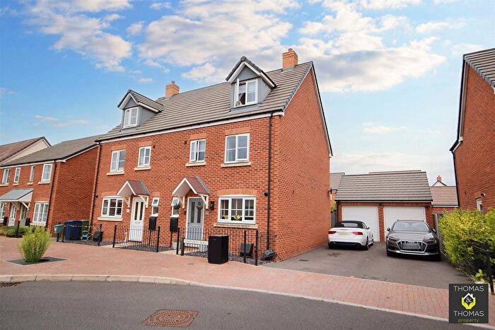 4 Bedroom Semi-Detached House For Sale In Hawfinch Road, Longford, Gloucester, GL2