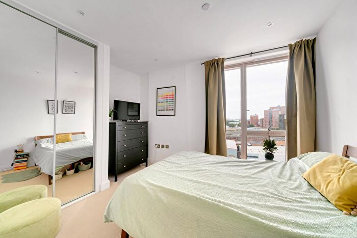 1 Bedroom Flat For Sale In Hoey Court, Barry Blandford Way, Bow, London, E3