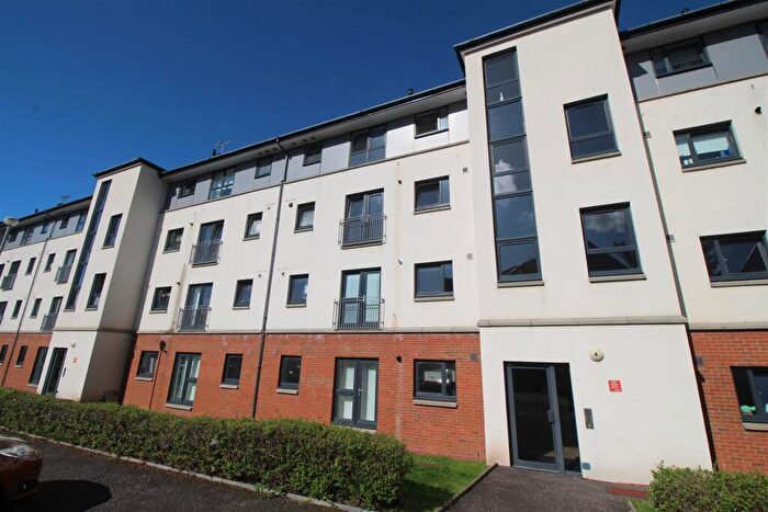 2 Bedroom Flat For Sale In Kincaid Court, Greenock, PA15